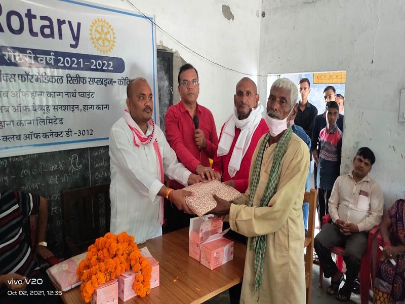 गनेशपुर नगर पंचायत में चला स्वच्छता अभियान, किया मास्क का वितरण