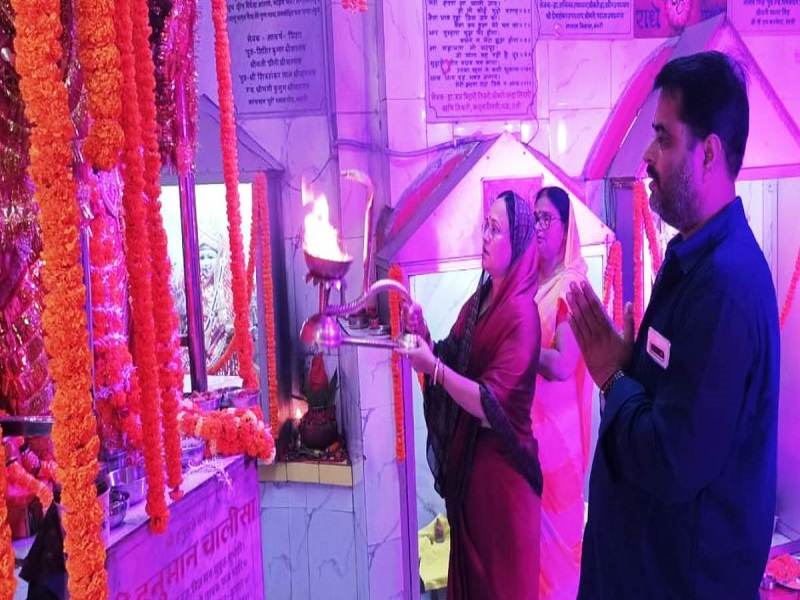 शस्त्र पूजन, कन्या पूजन के साथ श्री शनैश्वर मंदिर पर महाआरती कर दिया संदेश