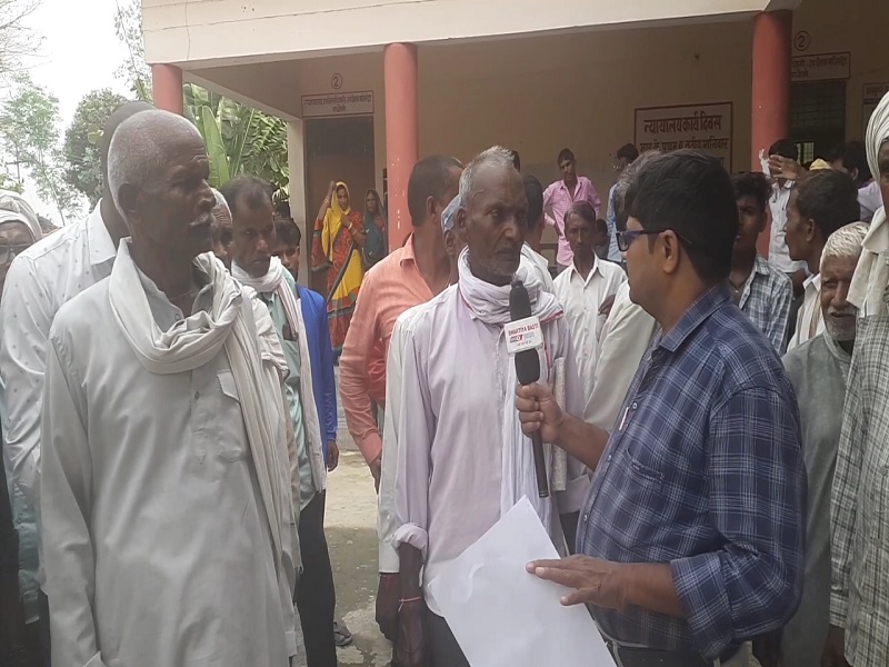 रुधौली में ग्रामीणों ने की राशन ना मिलने की शिकायत, विधायक संजय के निर्देश पर जांच के बाद कोटा निलंबित