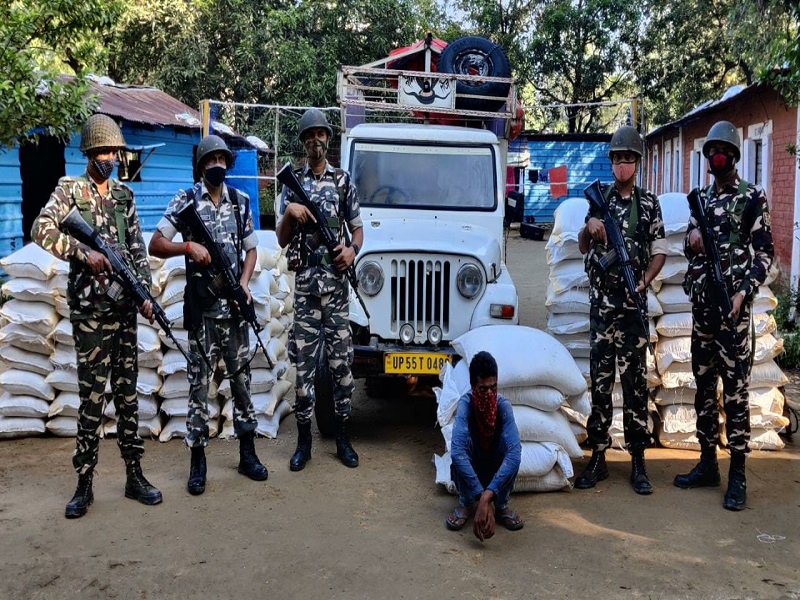सिद्धार्थनगर में 3350 किलोग्राम नेपाली मटर की तस्करी करते हुए शख्स गिरफ्तार