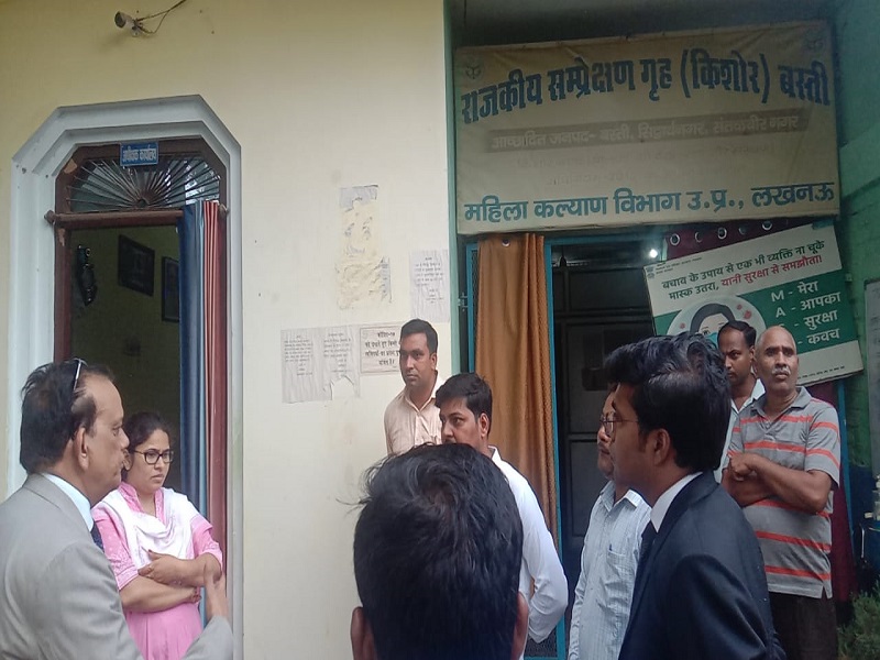 पचपेडिया रोड स्थित राजकीय संप्रेक्षण गृह का जिला जज विनोद कुमार तथा जिलाधिकारी प्रियंका निरंजन ने किया निरीक्षण