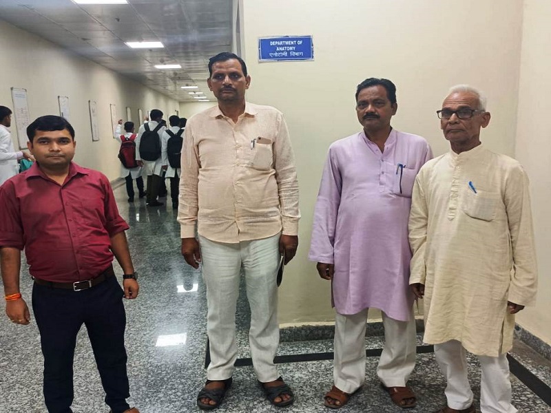 Basti News: जगन्नाथ,रघुनाथ रामपूरन ने मेडिकल कालेज को देह दान करने का पंजीकरण कराया
