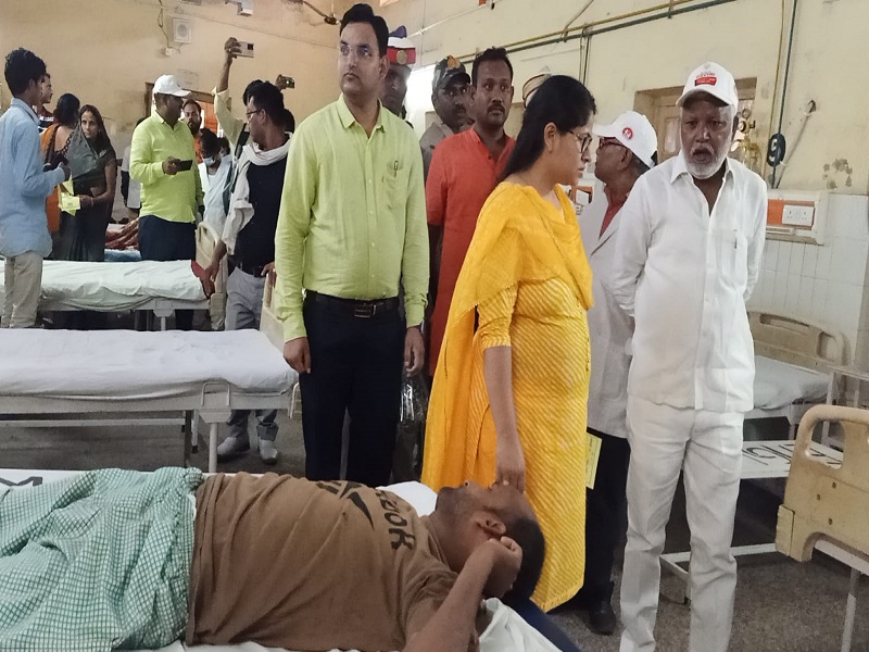 विशेष संचारी रोग नियंत्रण,दस्तक अभियान का जिला पंचायत अध्यक्ष संजय चौधरी तथा जिलाधिकारी प्रियंका निरंजन ने फीता काटकर किया शुभारंभ