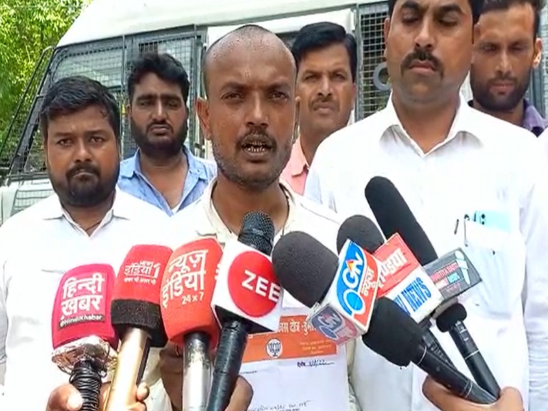 ग्राम प्रधान का आरोप- थानेदार ने मांगी 50 हजार की रिश्वत तो हुई मारपीट