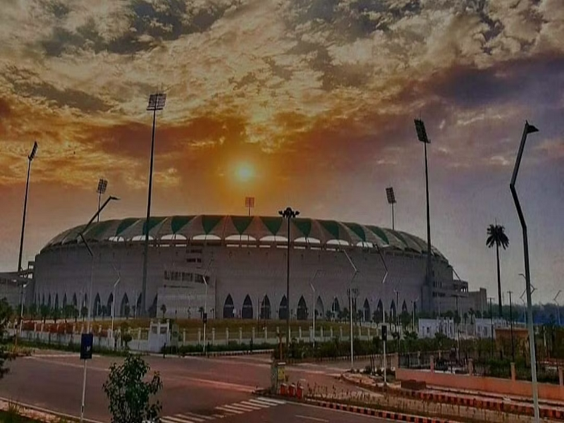 नवाब नगरी में क्रिकेट दीवानों ने की टीम इंडिया की जमकर हौसलाफजाई