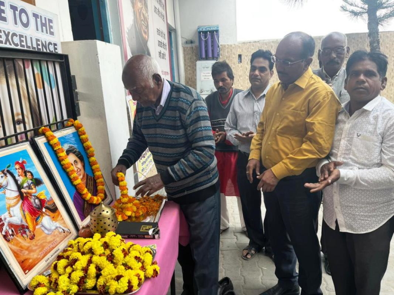 जयन्ती की पूर्व संध्या पर वीरांगना लक्ष्मीबाई, इंदिरागांधी के योगदान पर विमर्श