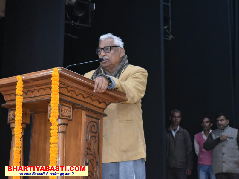 Siddharth Nagar News: लोहिया कलाभवन में जनपद स्तयीय किसान सम्मान दिवस का आयोजन