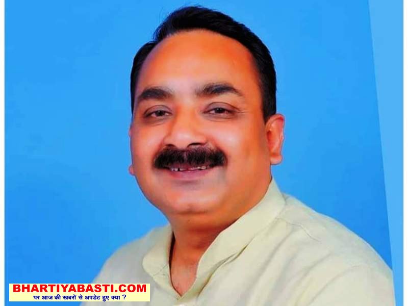 Basti News: प्रमुख सचिव स्वास्थ्य तक पहुंचा आउटसोर्सिंग कर्मचारियों का मामला