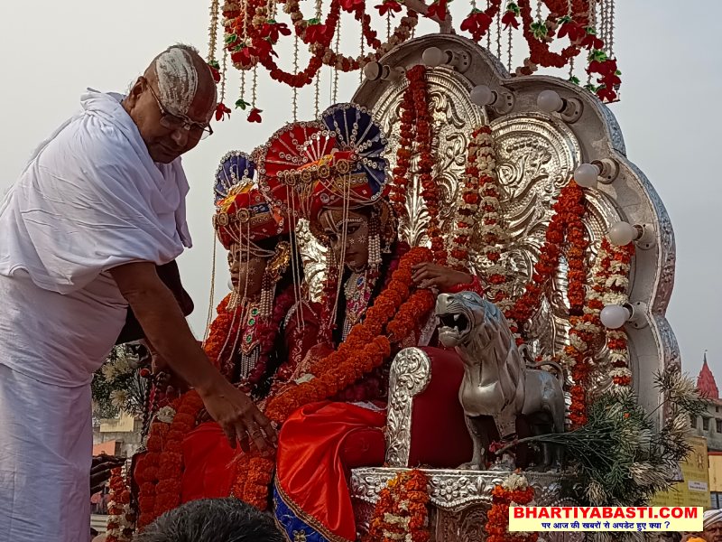 Ayodhya News: चिकित्सा शिविर लगाकर महंत रामदास ने किया परिक्रमार्थियों का स्वागत