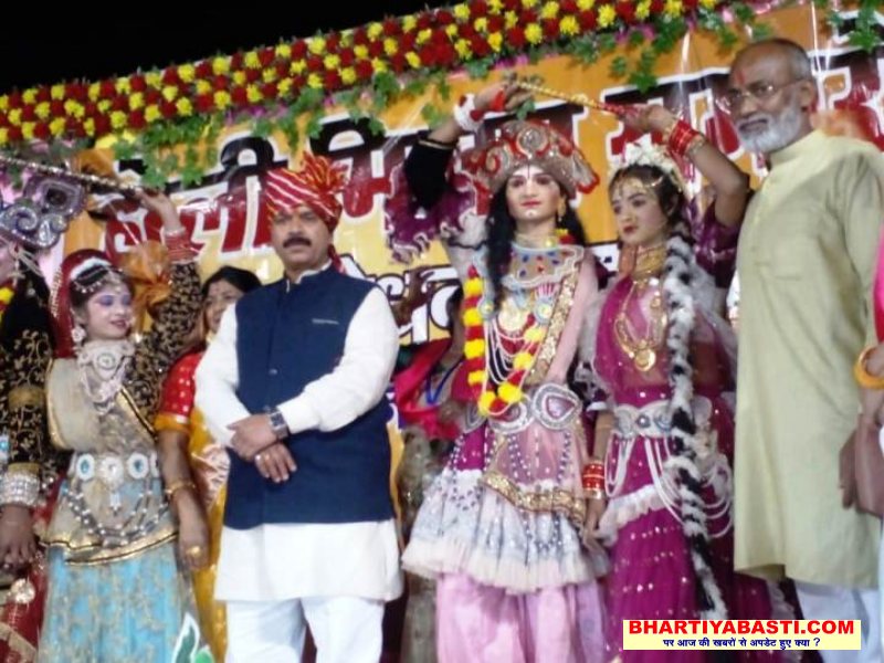 Basti News: कसौधन महासभा के होली मिलन समारोह में एकजुटता पर जोर