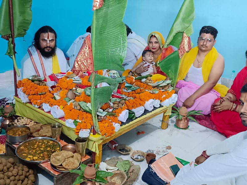 Ayodhya News: विश्व कल्याण के लिए महंत जयराम दास ने कराई रामार्चा पूजन