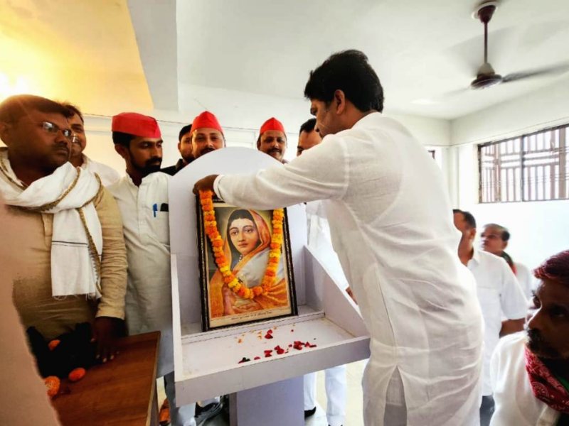Basti News: समाजवादियों ने अहिल्याबाई होल्कर को जयंती पर किया नमन्