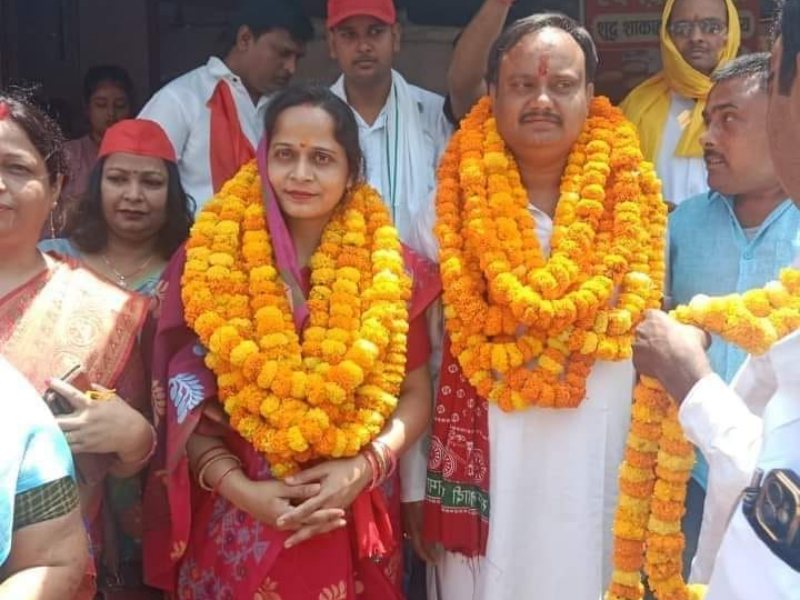 Basti Nagar Palika Chunav 2023: जीत की ओर बढ़े नेहा वर्मा के कदम तो अंकुर वर्मा ने लोगों से की ये अपील