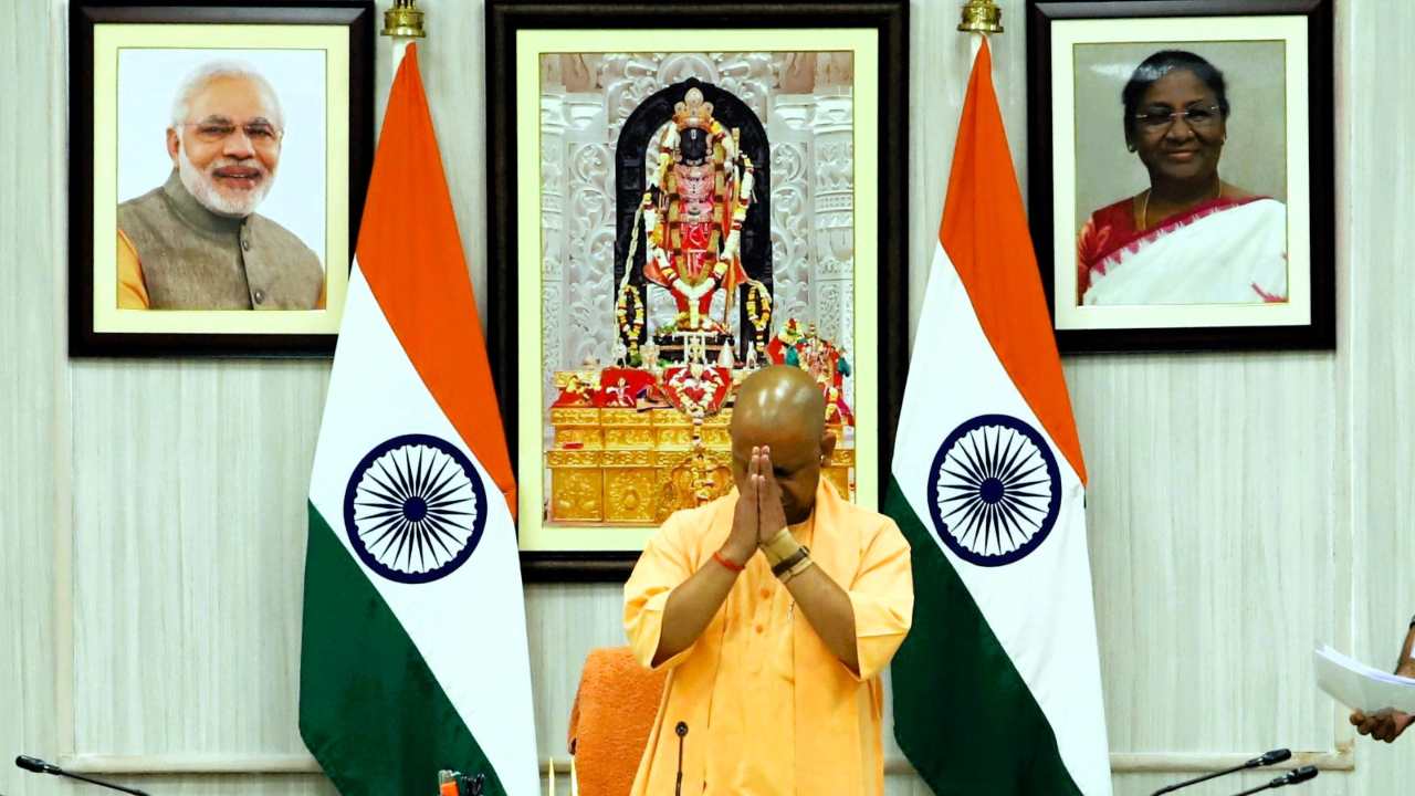 UP News: योगी सरकार को अब याद आए बेरोजगार, पेपर लीक पर भड़के जिम्मेदार, जल्द खुलेंगे नई नौकरियों के द्वार!
