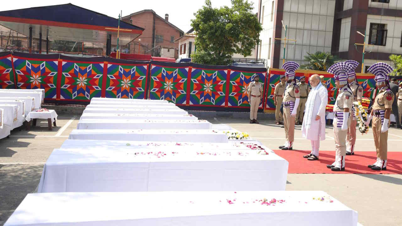 Pahalgam Terror Attack: पहलगाम आतंकी हमले में जांच एजेंसियां एक्टिव, अब तक 1,500 को हिरासत में लिया, पूछताछ जारी