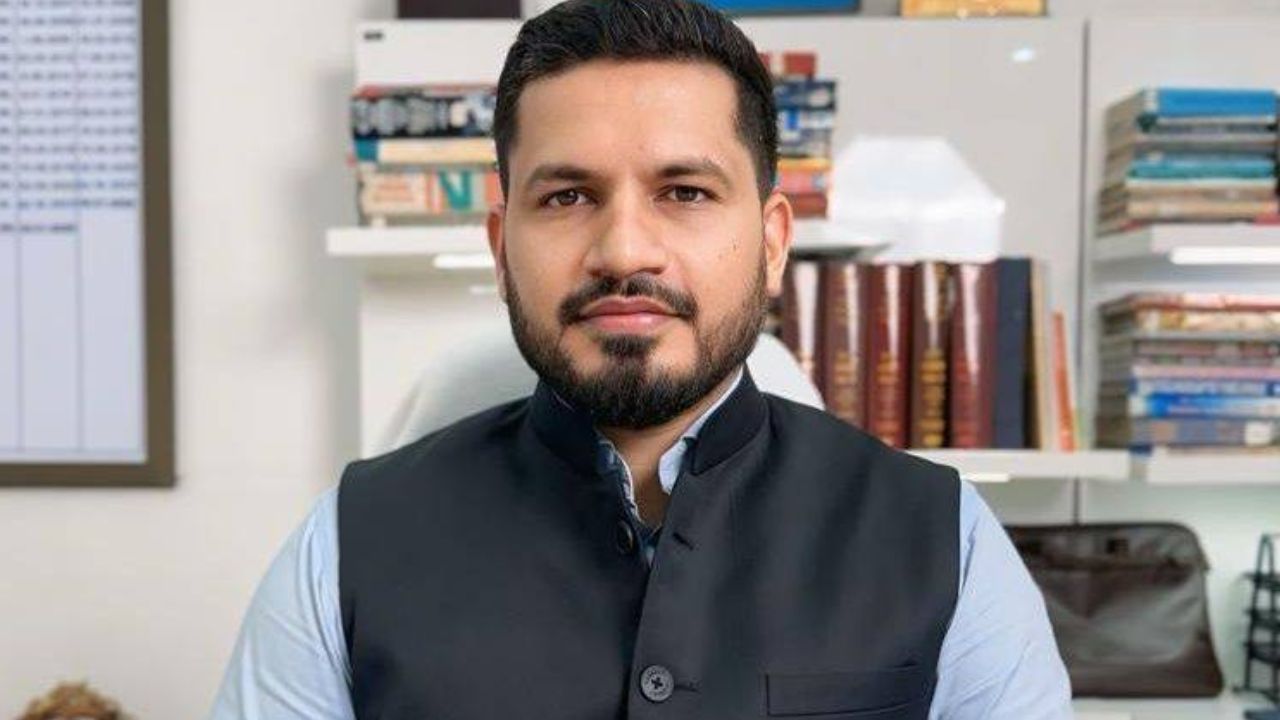 यूपी के इस जिले में लेखपाल समेत इन अधिकारियों को जिलाधिकारी ने दी चेतावनी