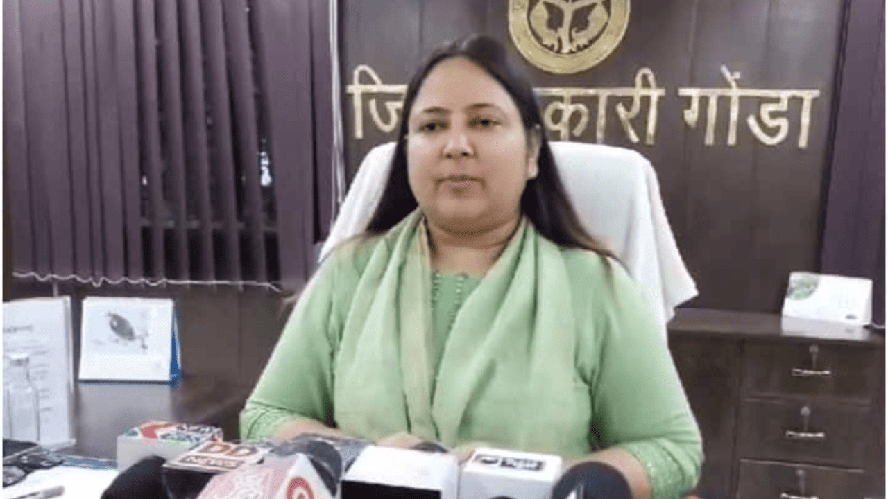 यूपी के इस जिले में 150 से ज्यादा स्कूल होंगे बंद!