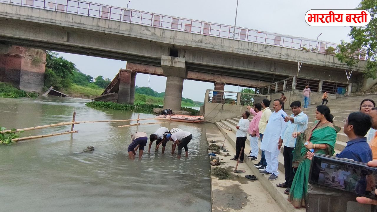 कांवड़ियों के स्वागत को तैयार बस्ती, नगर पालिका अध्यक्ष ने अमहट घाट पर लिया तैयारियों का जायजा