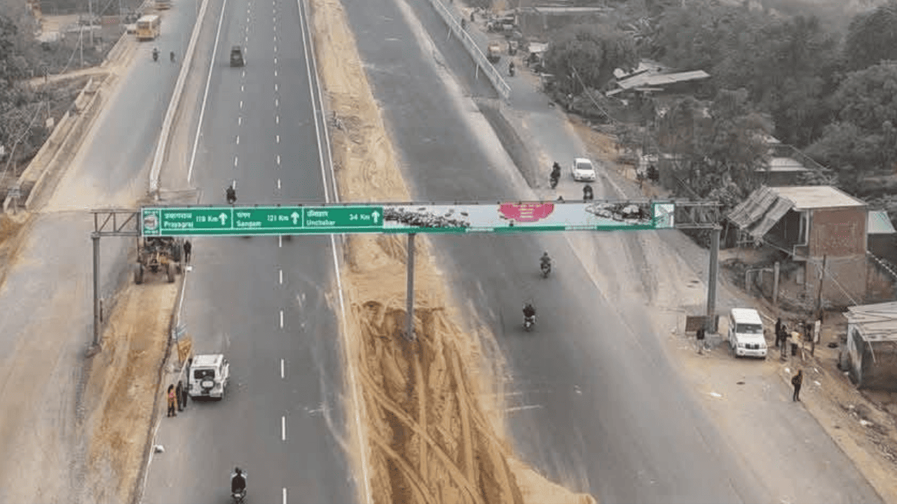 गंगा एक्सप्रेसवे: बदायूं में 84 KM ट्रैक तैयार, अगस्त से शुरू होगी टोल टैक्स वसूली