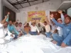 Siddharth Nagar News: अवर अभियंता के साथ अभद्रता के विरोध में कार्य बहिष्कार, दिया धरना